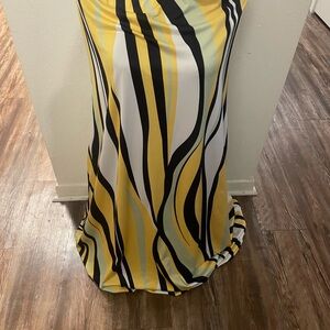 Chic Yellow and Black Striped Maxi Dress